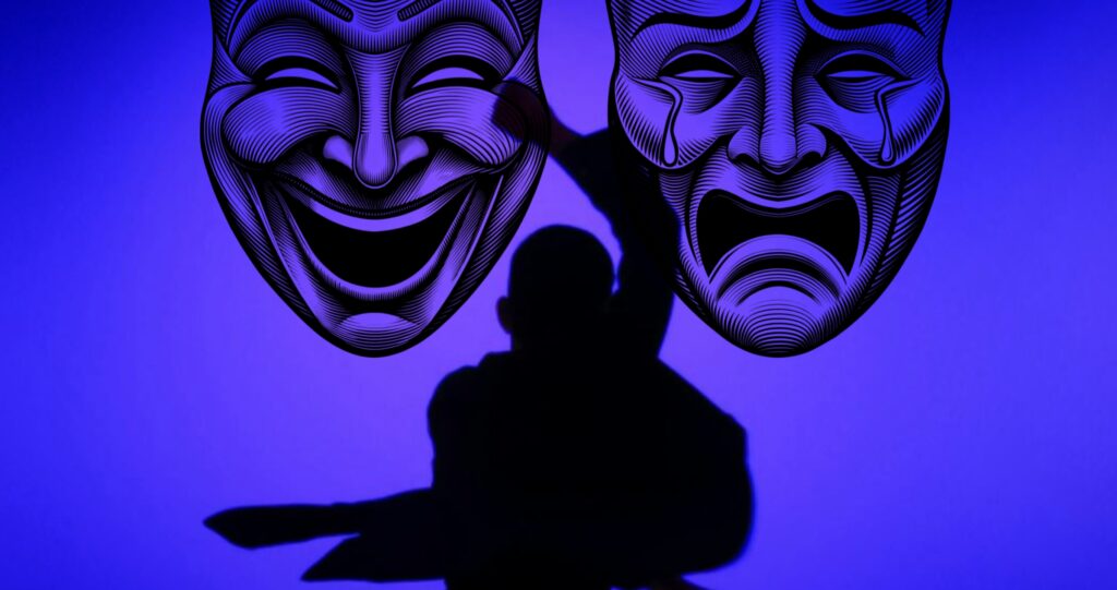 नाटक का इतिहास अविष्कार रचना फायदे और महत्व